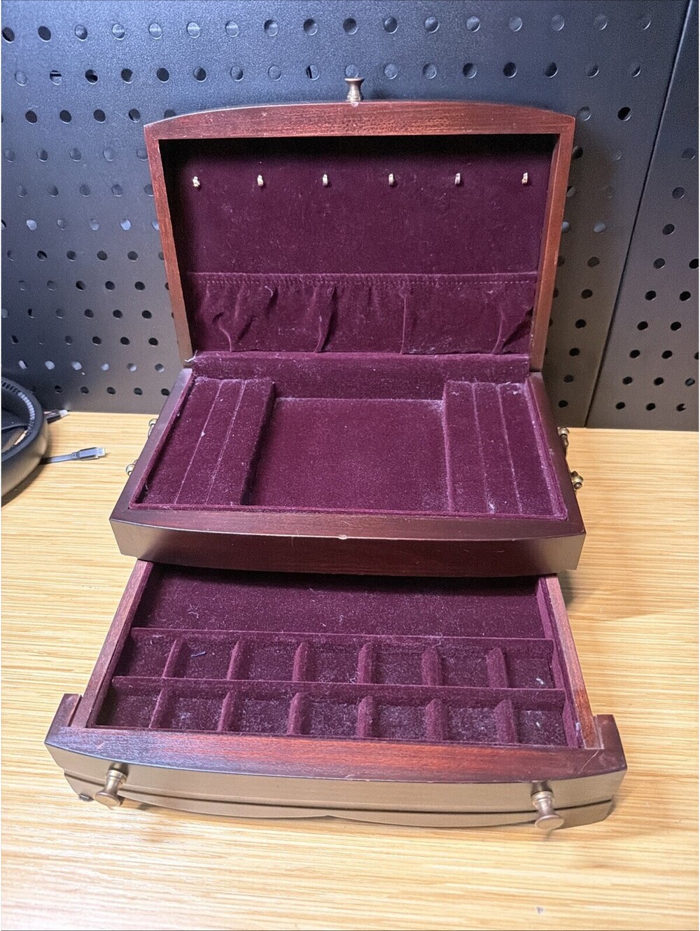 VTG Reed & Barton Eureka Red Wood Jewelry Box Chest W/Drawer Velvet Made In USA
